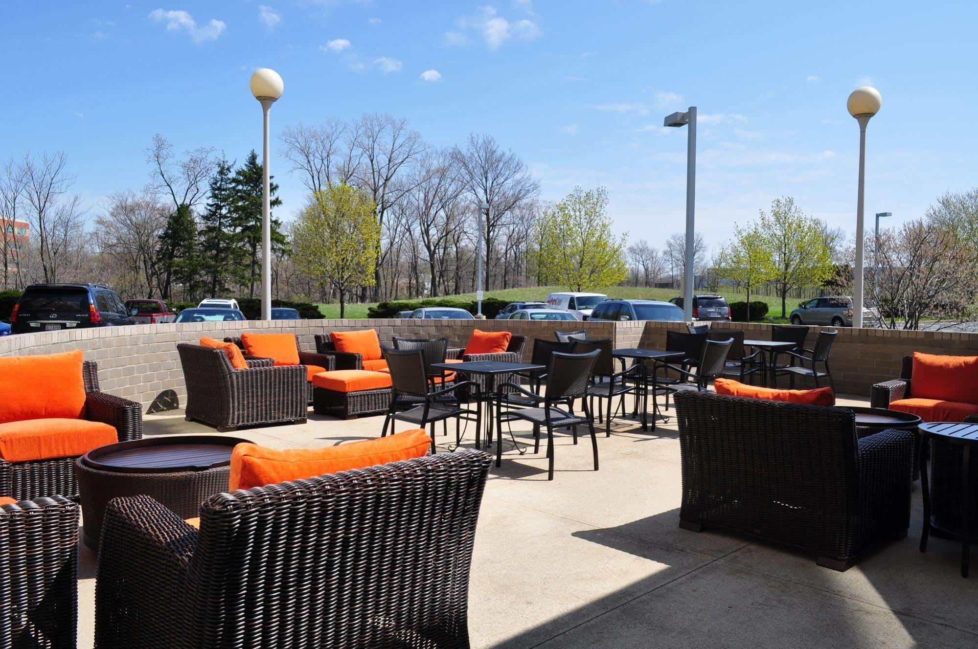 Hilton Garden Inn Cleveland Airport Fairview Park Ngoại thất bức ảnh